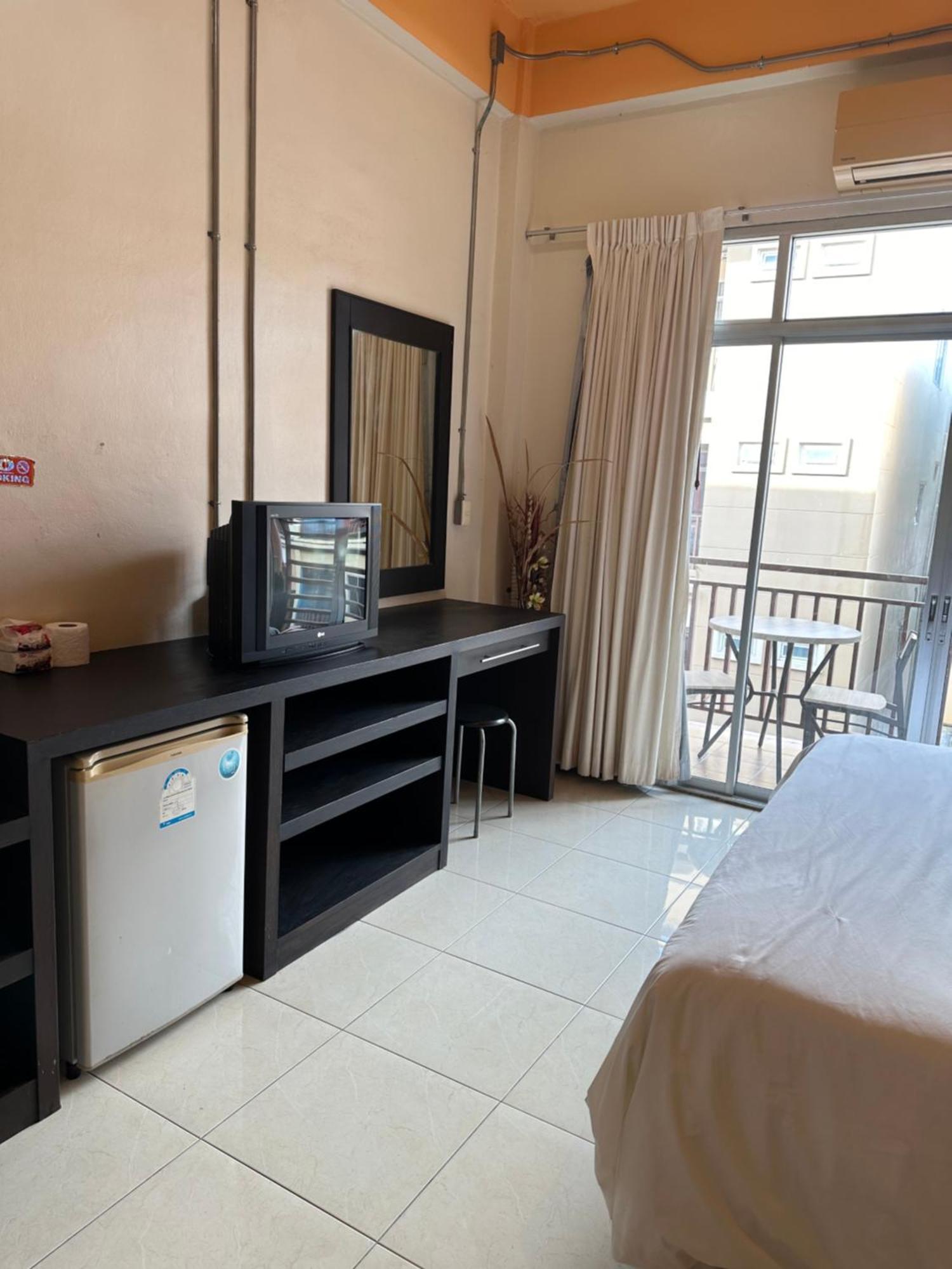 Cozy Place Patong Extérieur photo